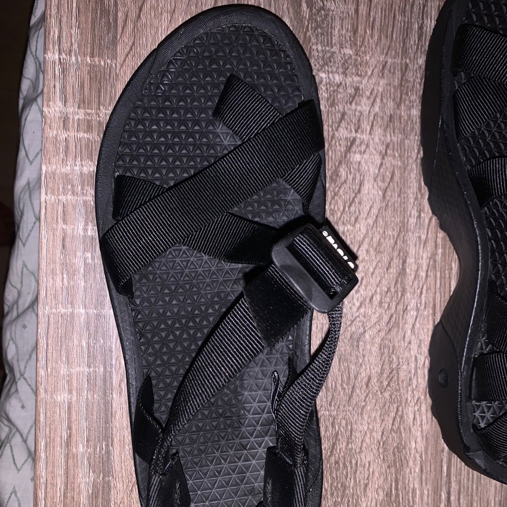 Vintage Men’s Black Teva Sandals with toe loop - Picture 3 of 11